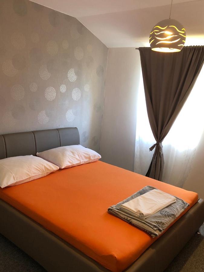 Apartmani BM Biograd Na Moru Bagian luar foto