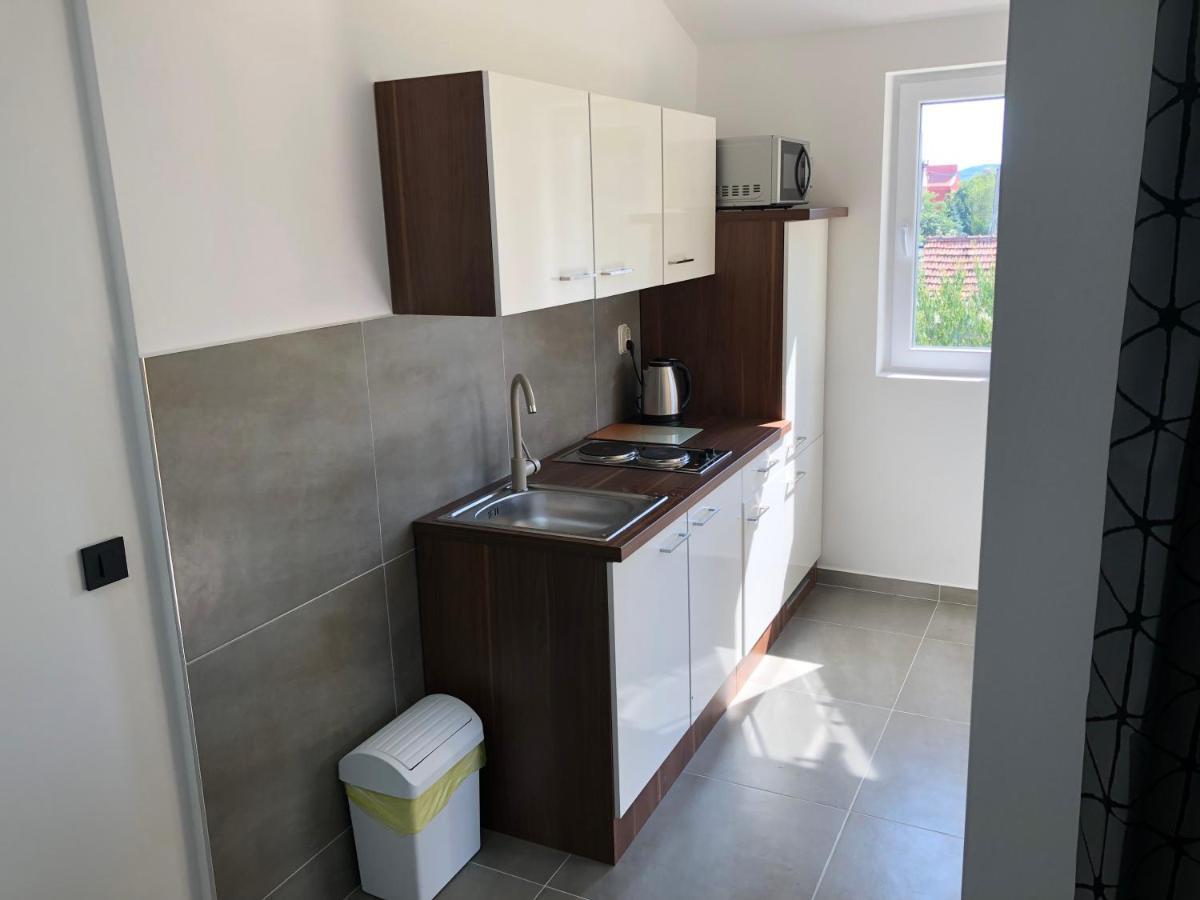 Apartmani BM Biograd Na Moru Bagian luar foto