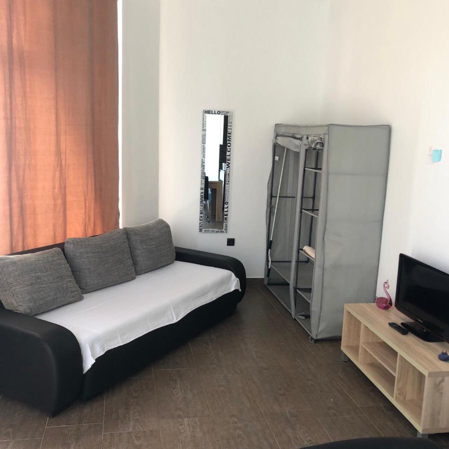Apartmani BM Biograd Na Moru Bagian luar foto
