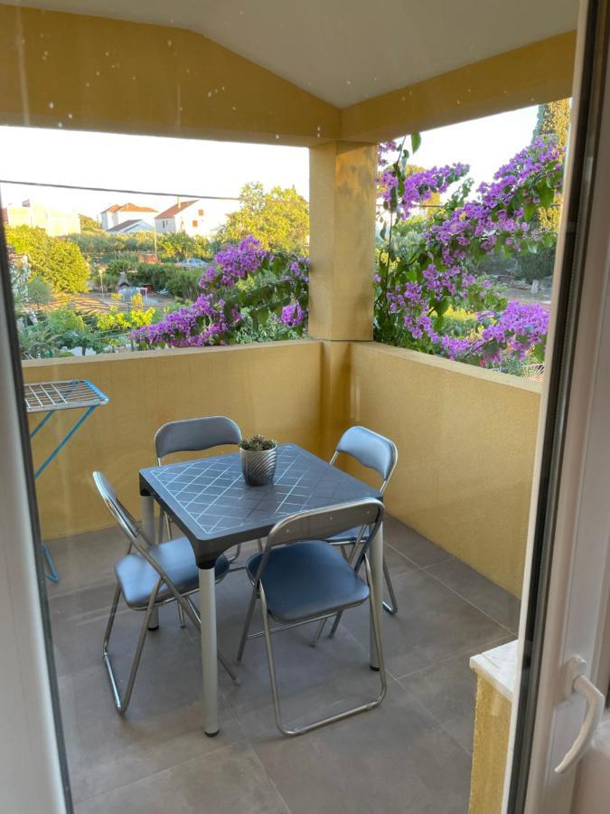 Apartmani BM Biograd Na Moru Bagian luar foto