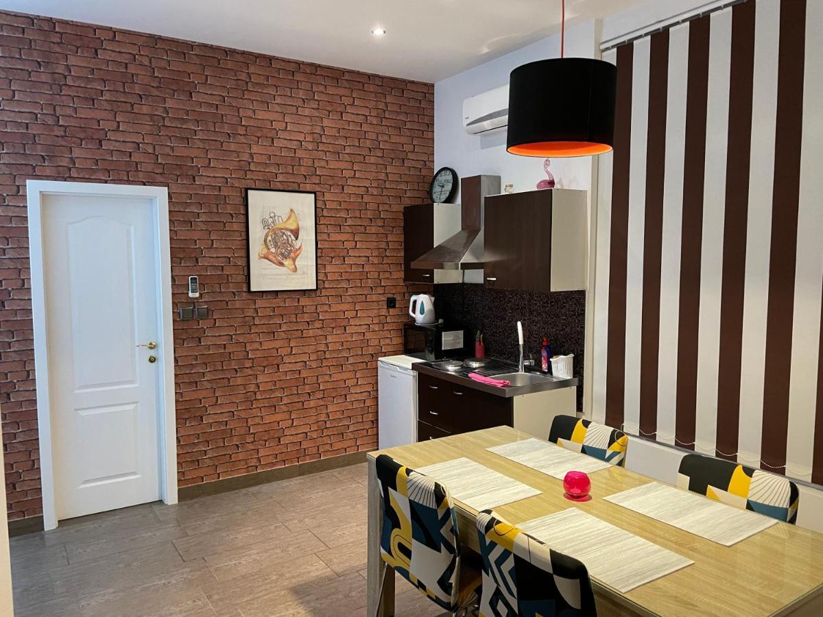 Apartmani BM Biograd Na Moru Bagian luar foto